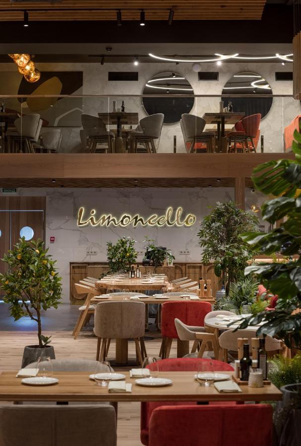 Apartel Uzhhorod Luaran gambar