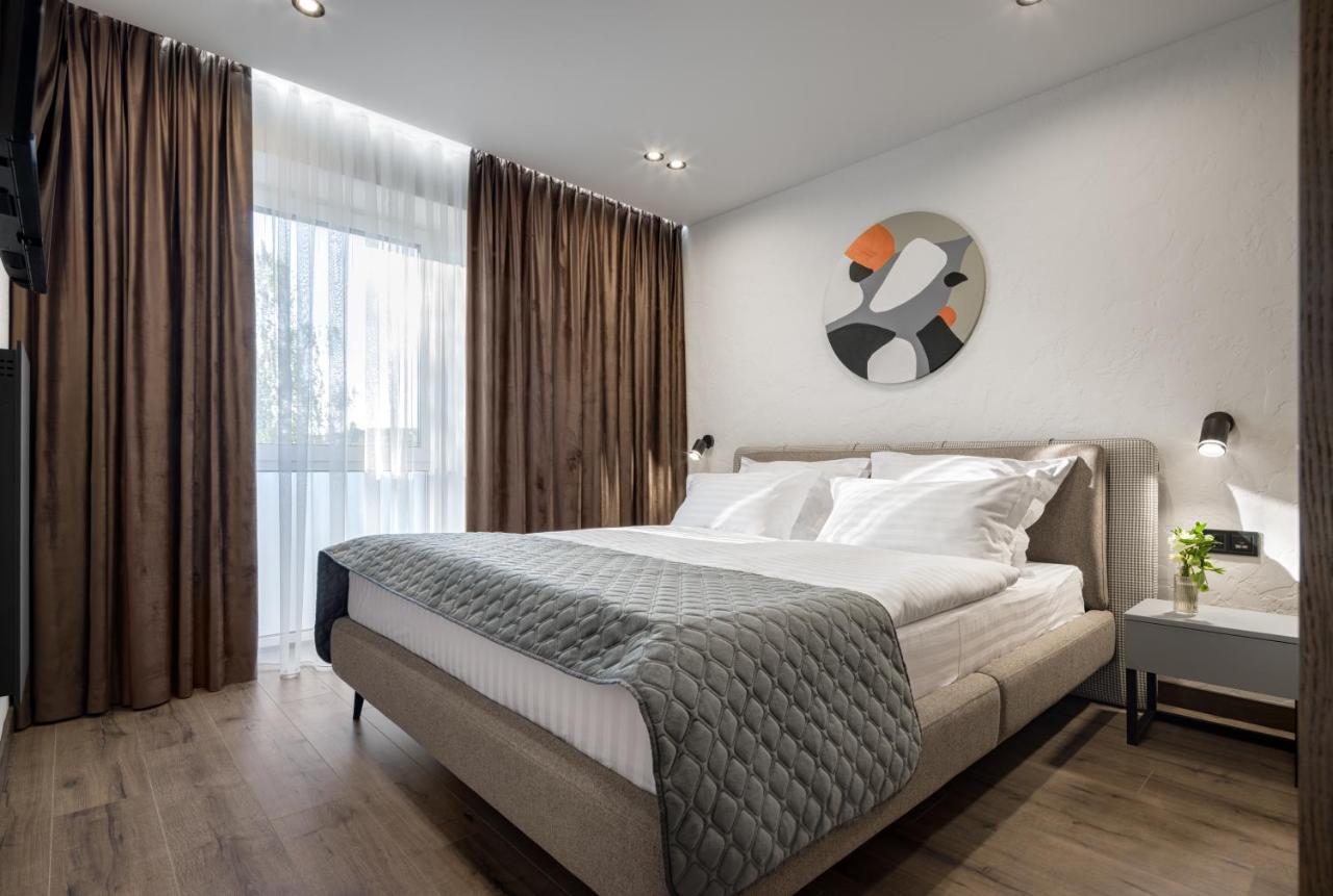 Apartel Uzhhorod Luaran gambar