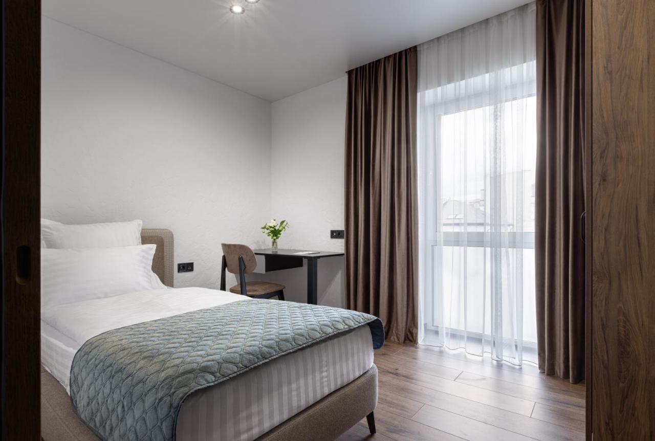 Apartel Uzhhorod Luaran gambar
