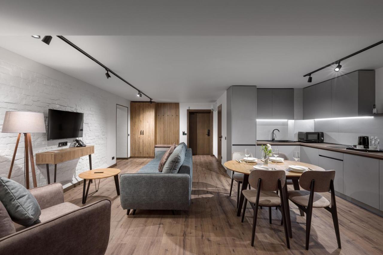 Apartel Uzhhorod Luaran gambar