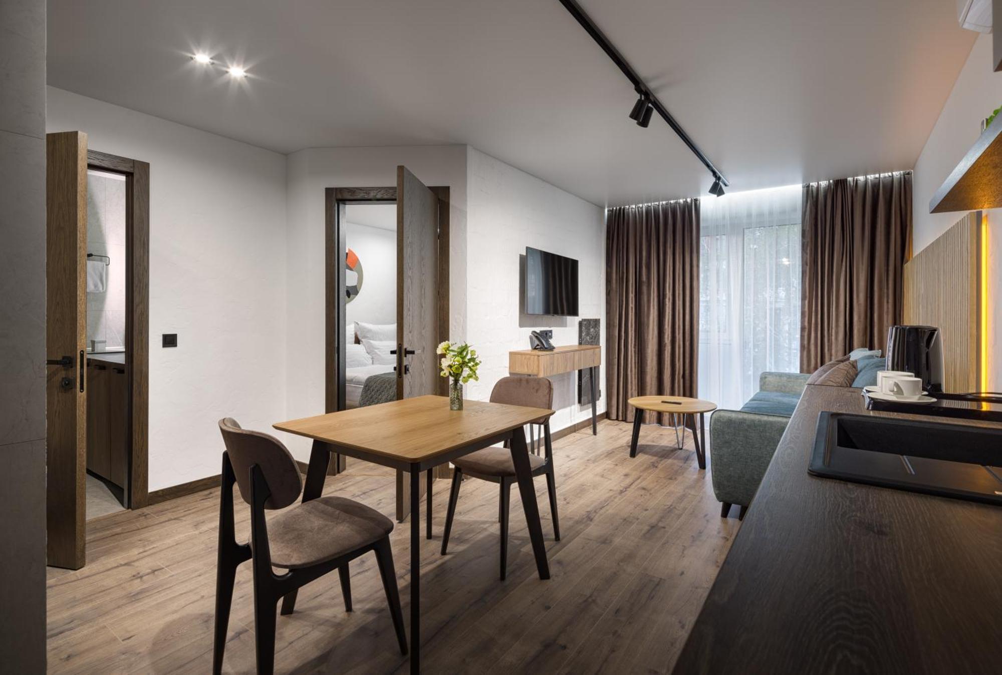 Apartel Uzhhorod Luaran gambar